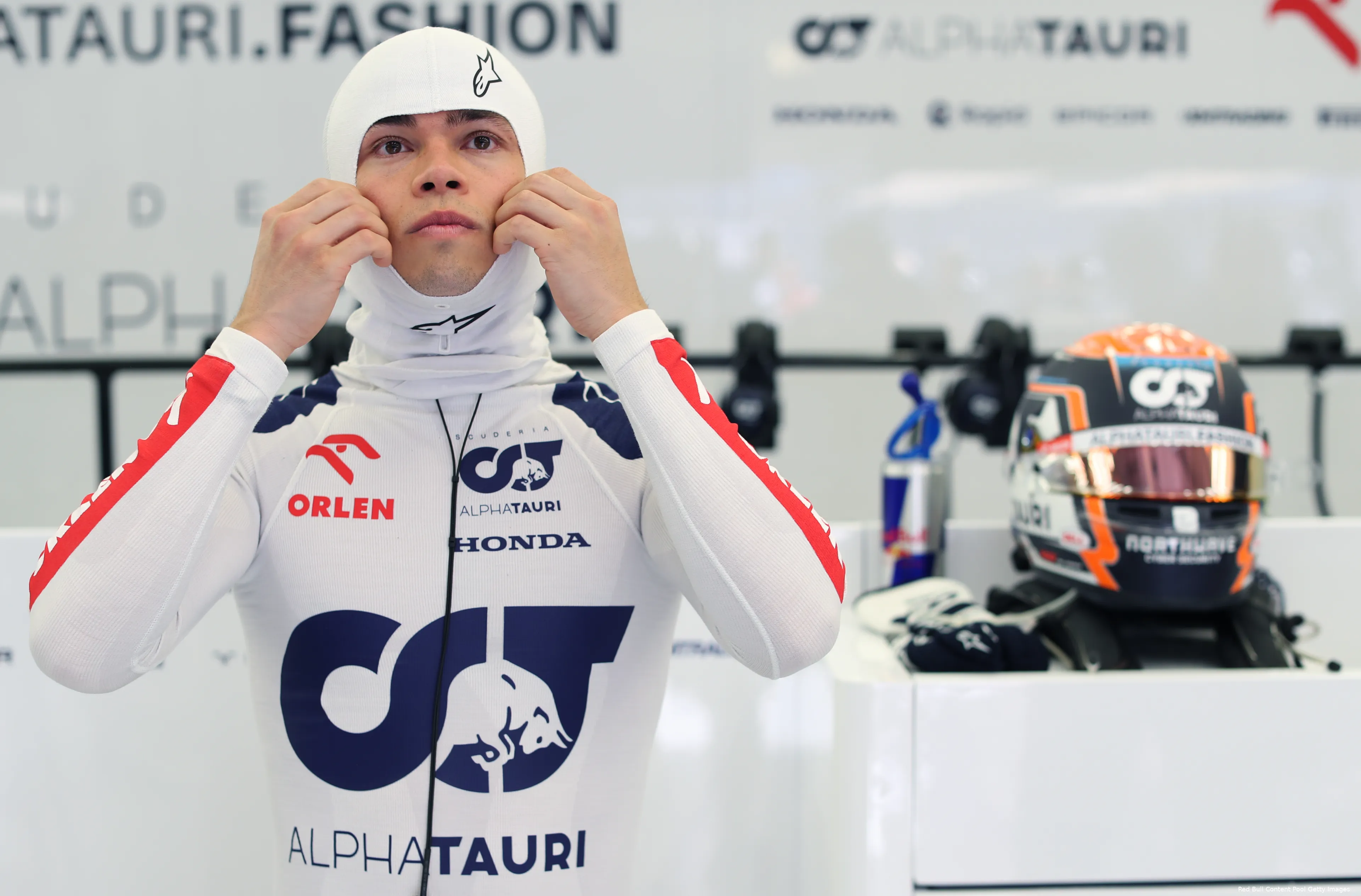 nyck de vries alphatauri f1 testing bahrein 2023