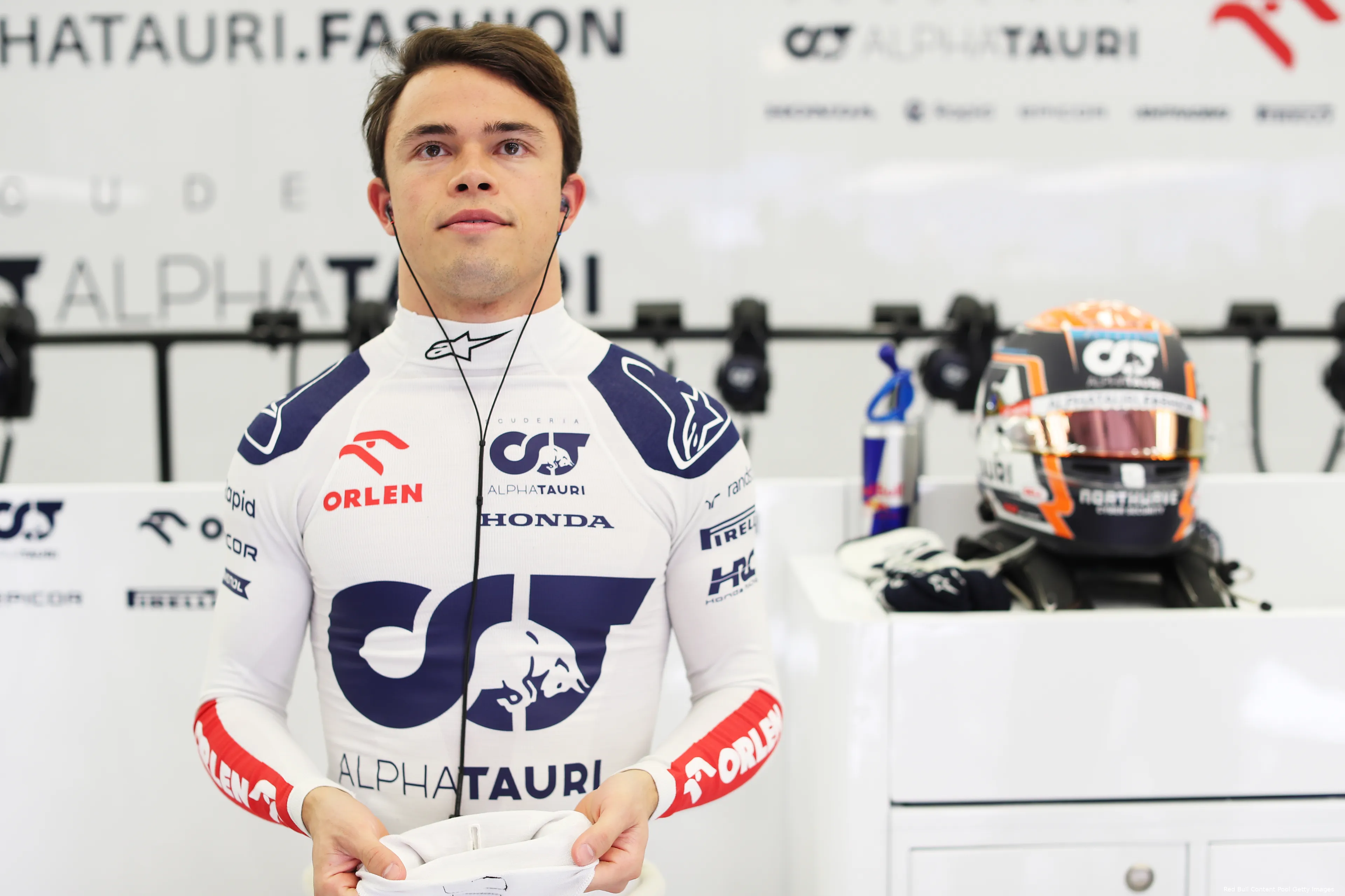 nyck de vries alphatauri f1 testing bahrein 2023