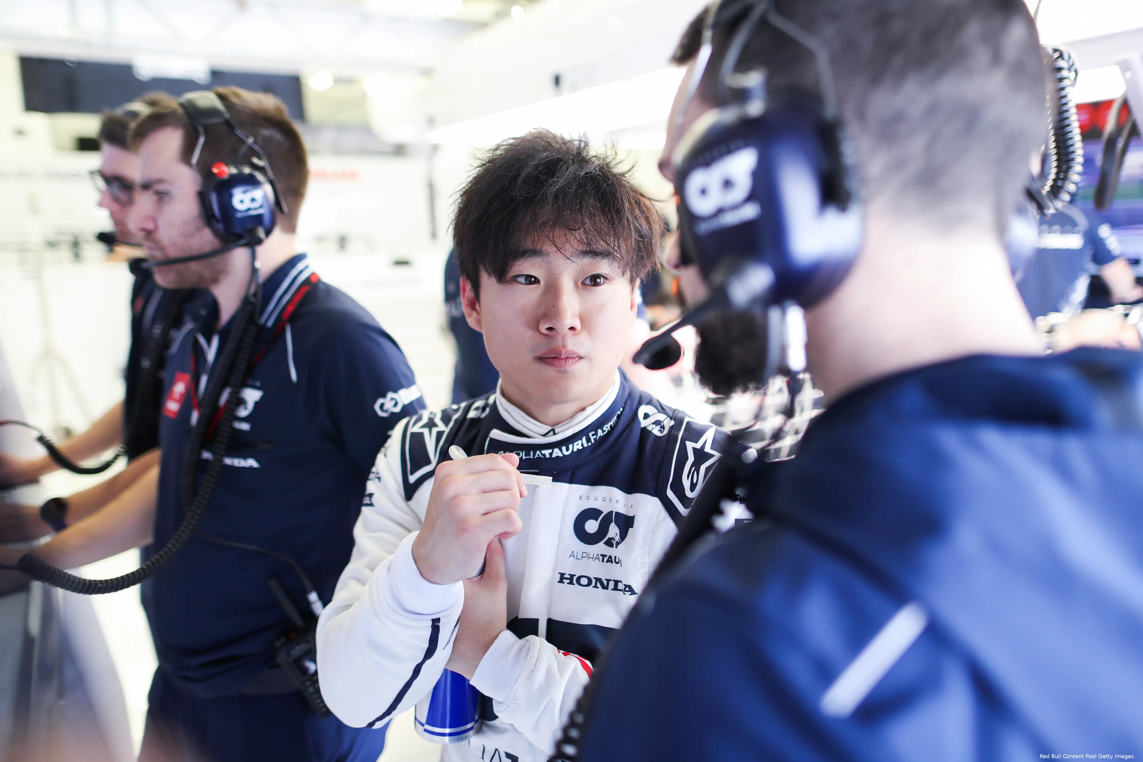 yuki tsunoda alphatauri f1 testing bahrein 2023
