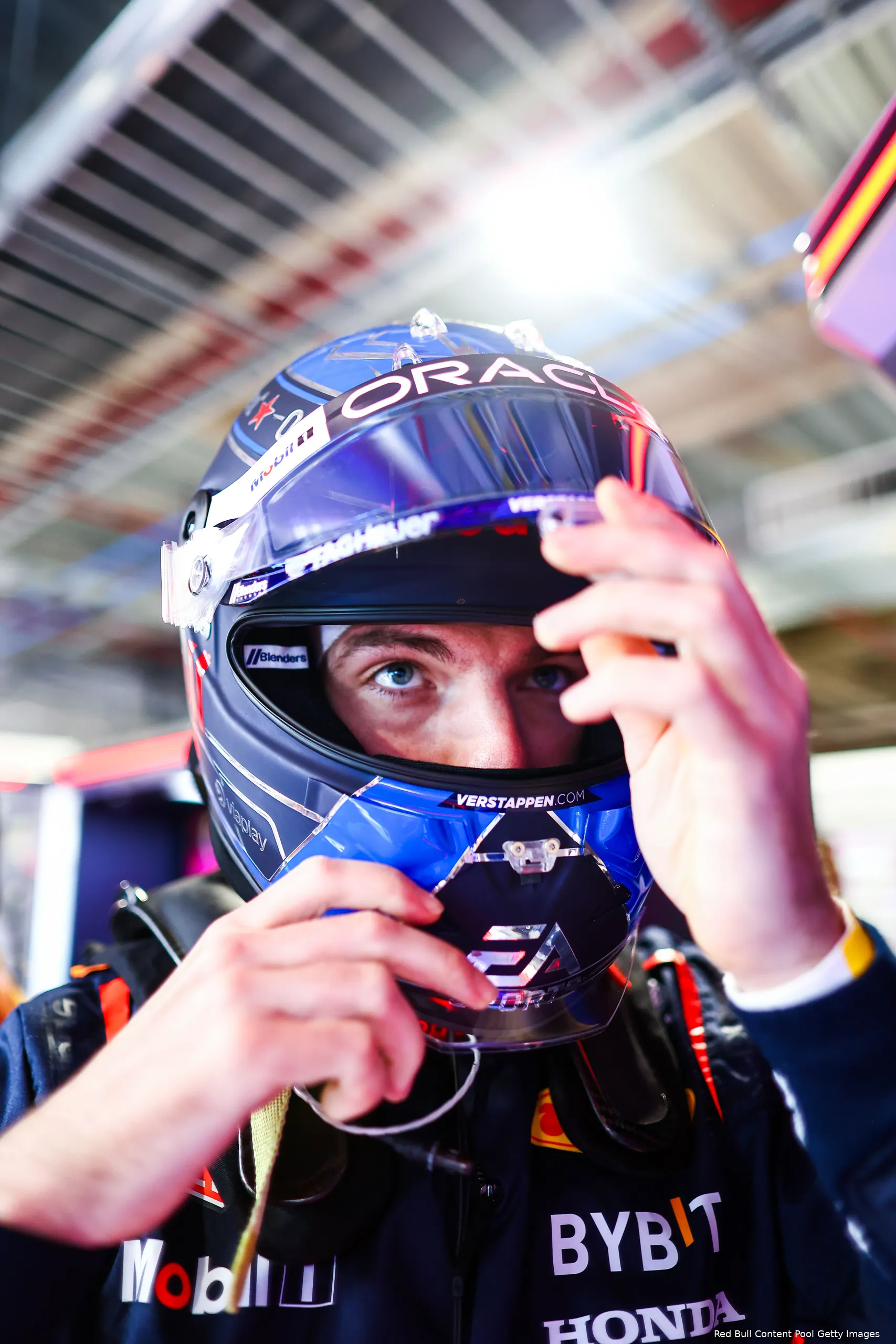 max verstappen helm miami 2024 1