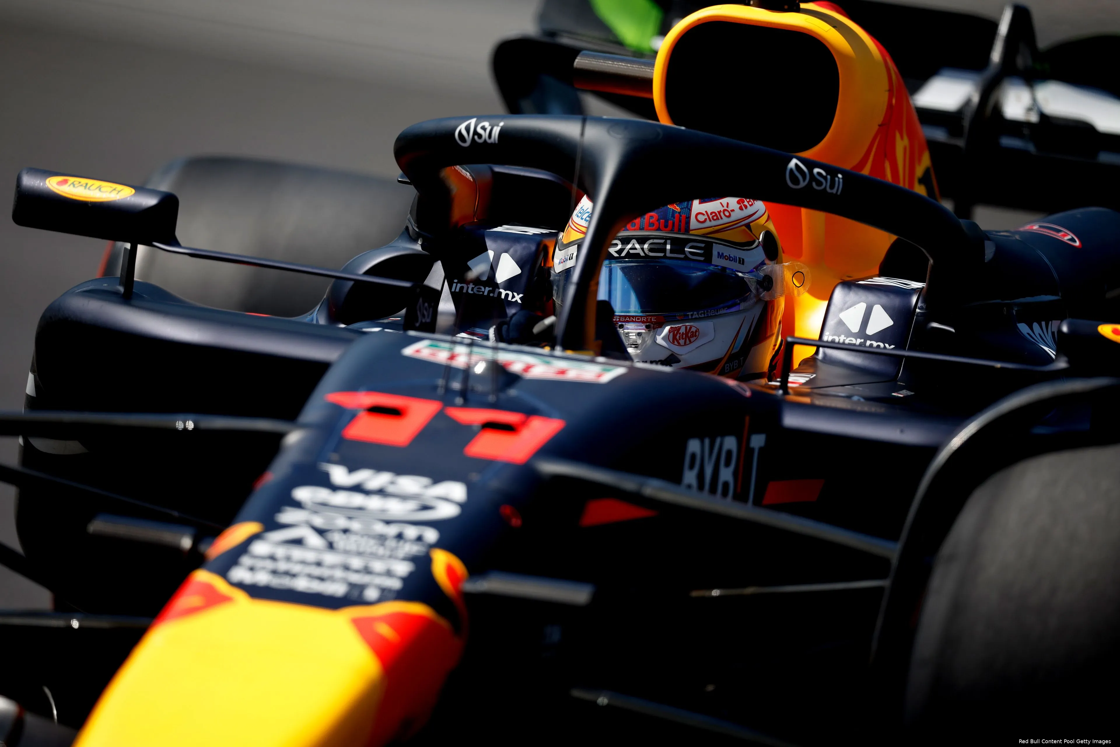 sergio perez red bull racing rb20 canada vrijdag 5