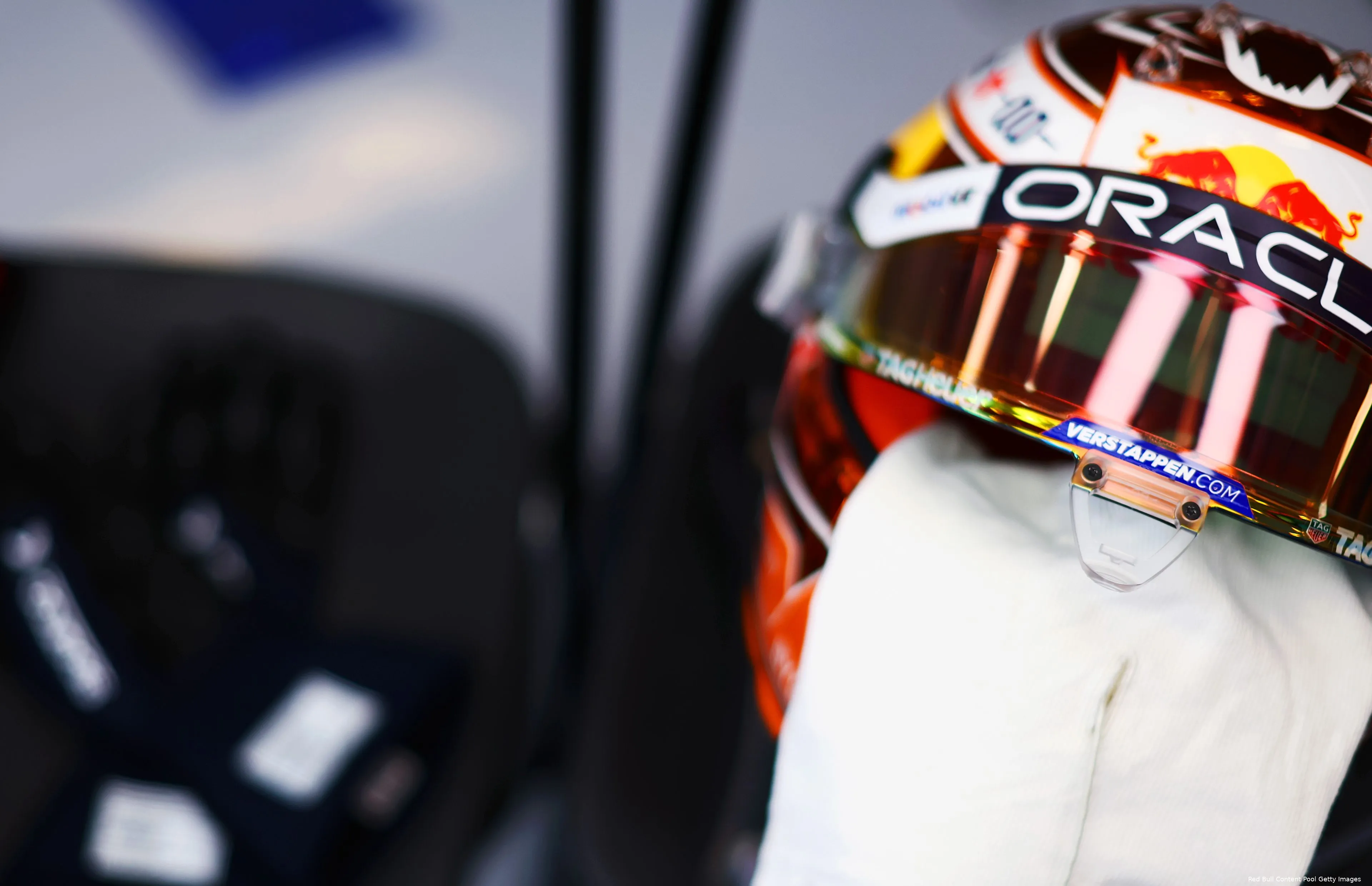 max verstappen gphongarije zondag redbullracing 2024 helm