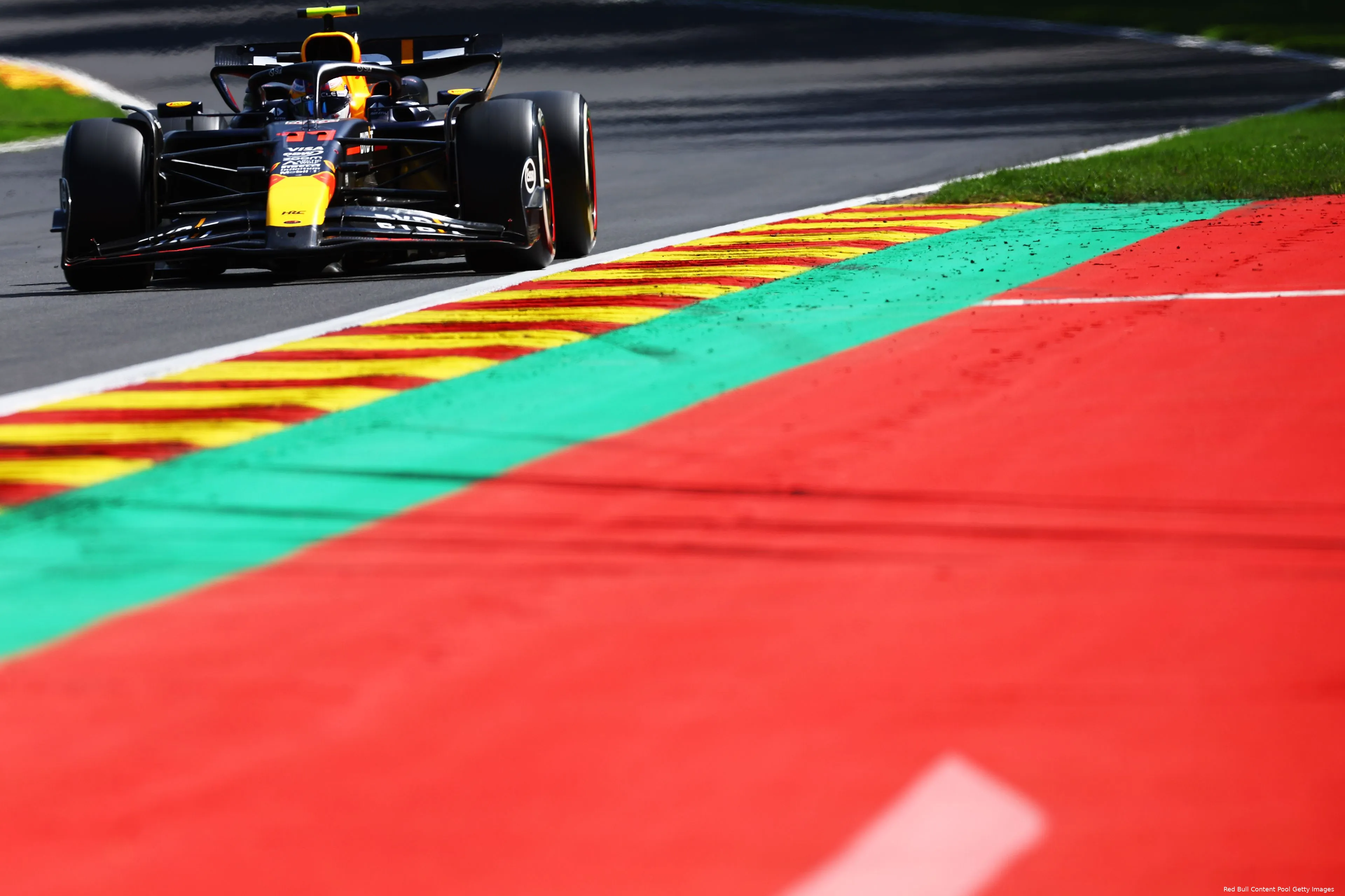 sergio perez racedag belgie 2024 redbullracing