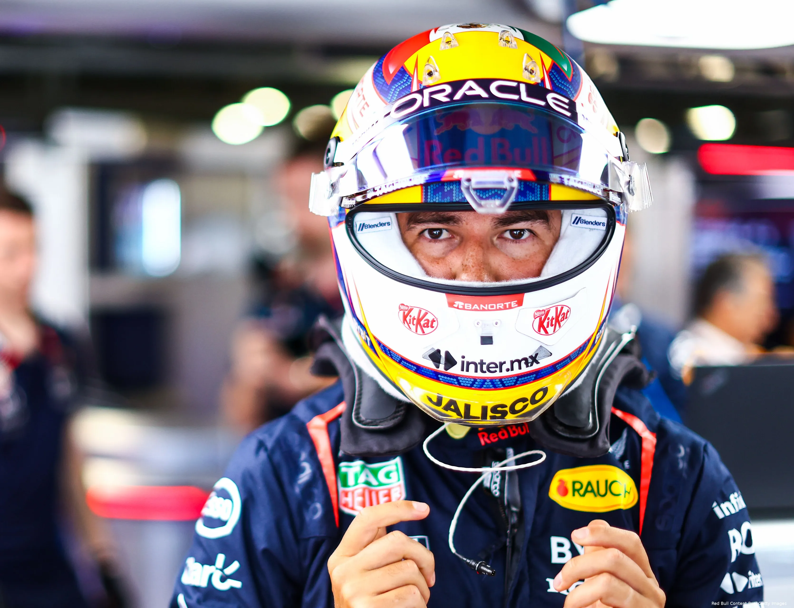 sergio perez helm red bull racing italie 1