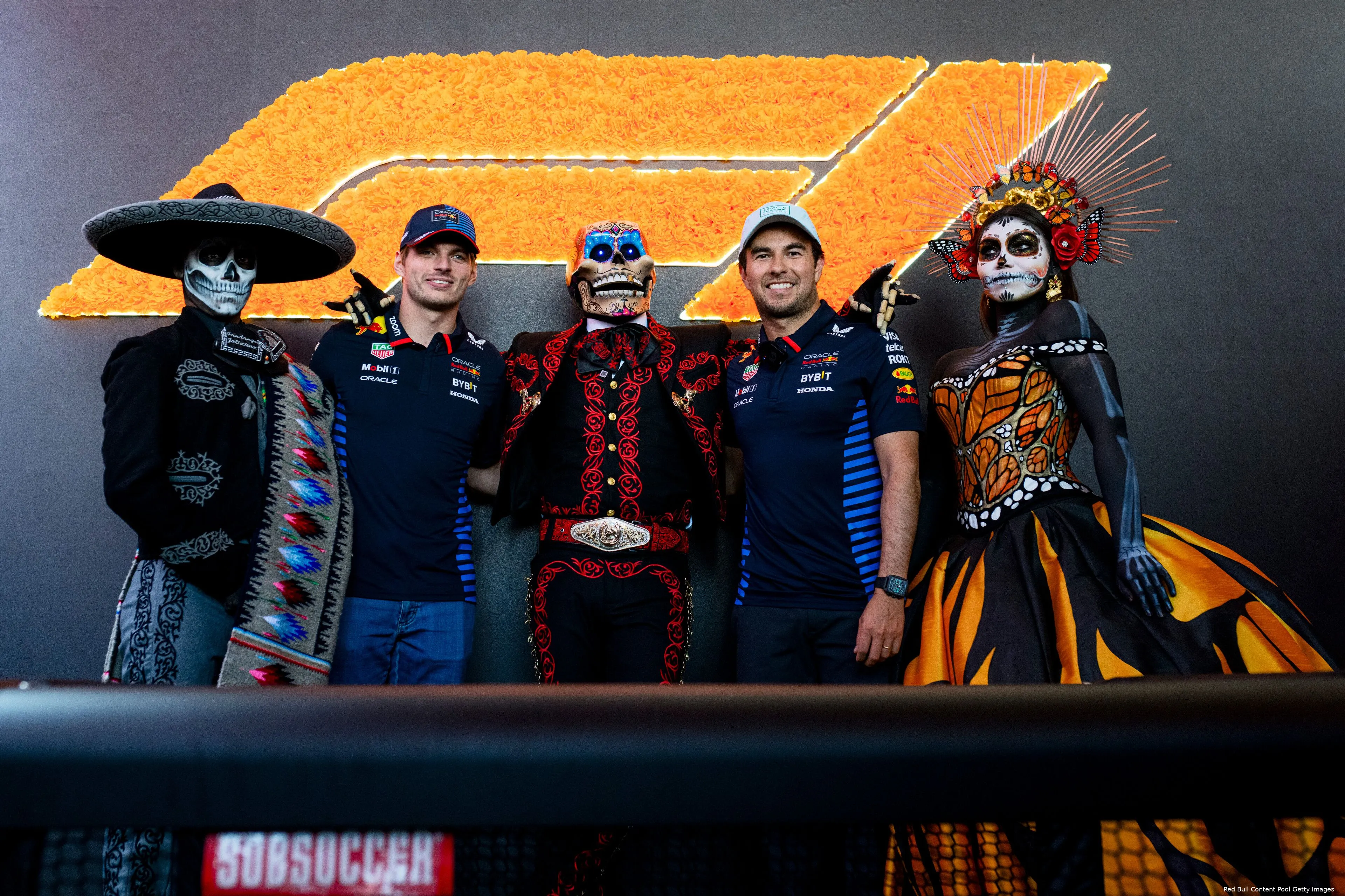 max verstappen sergio perez mexico 012122