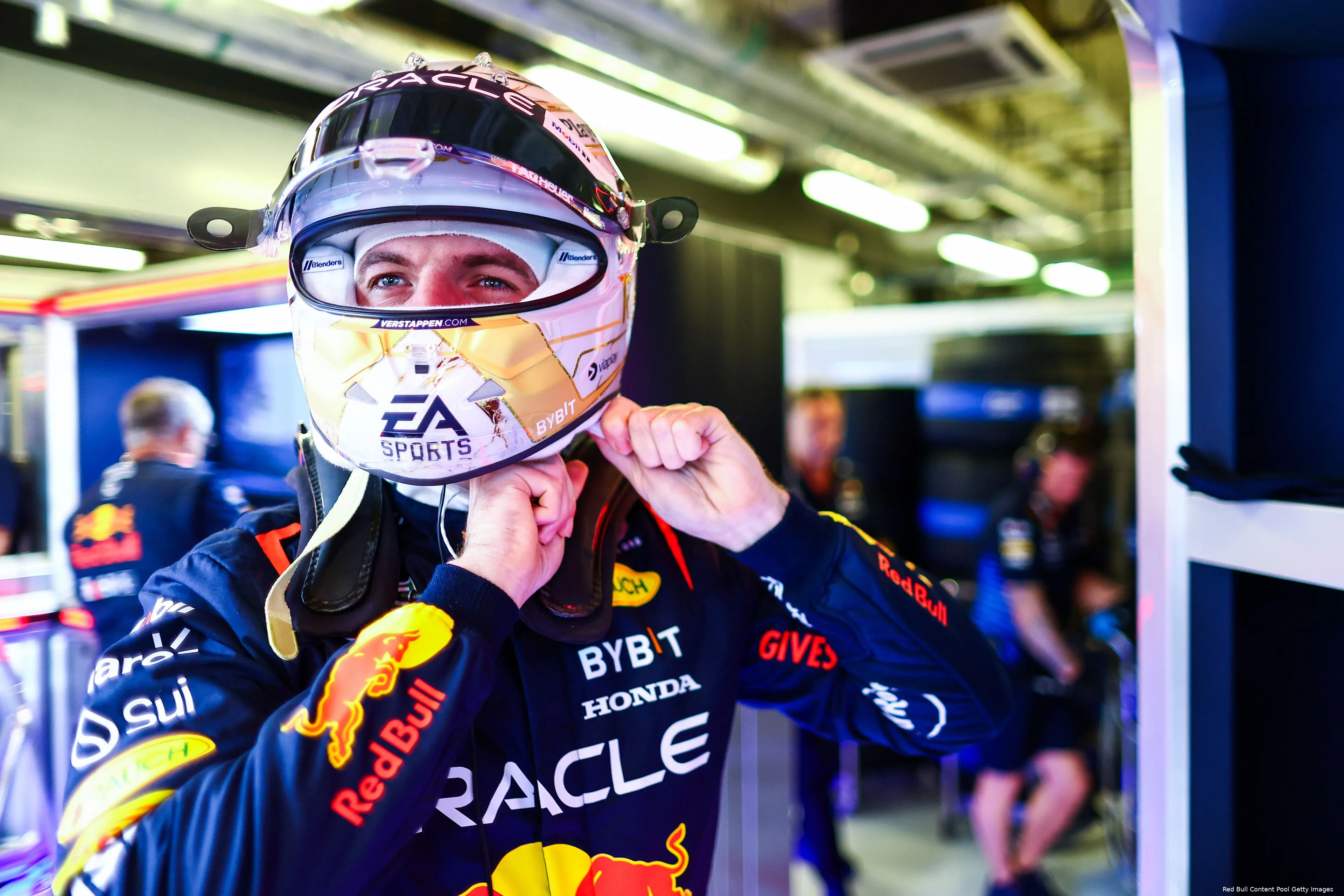 max verstappen helm red bull racing abu dhabi zaterdag helm 14