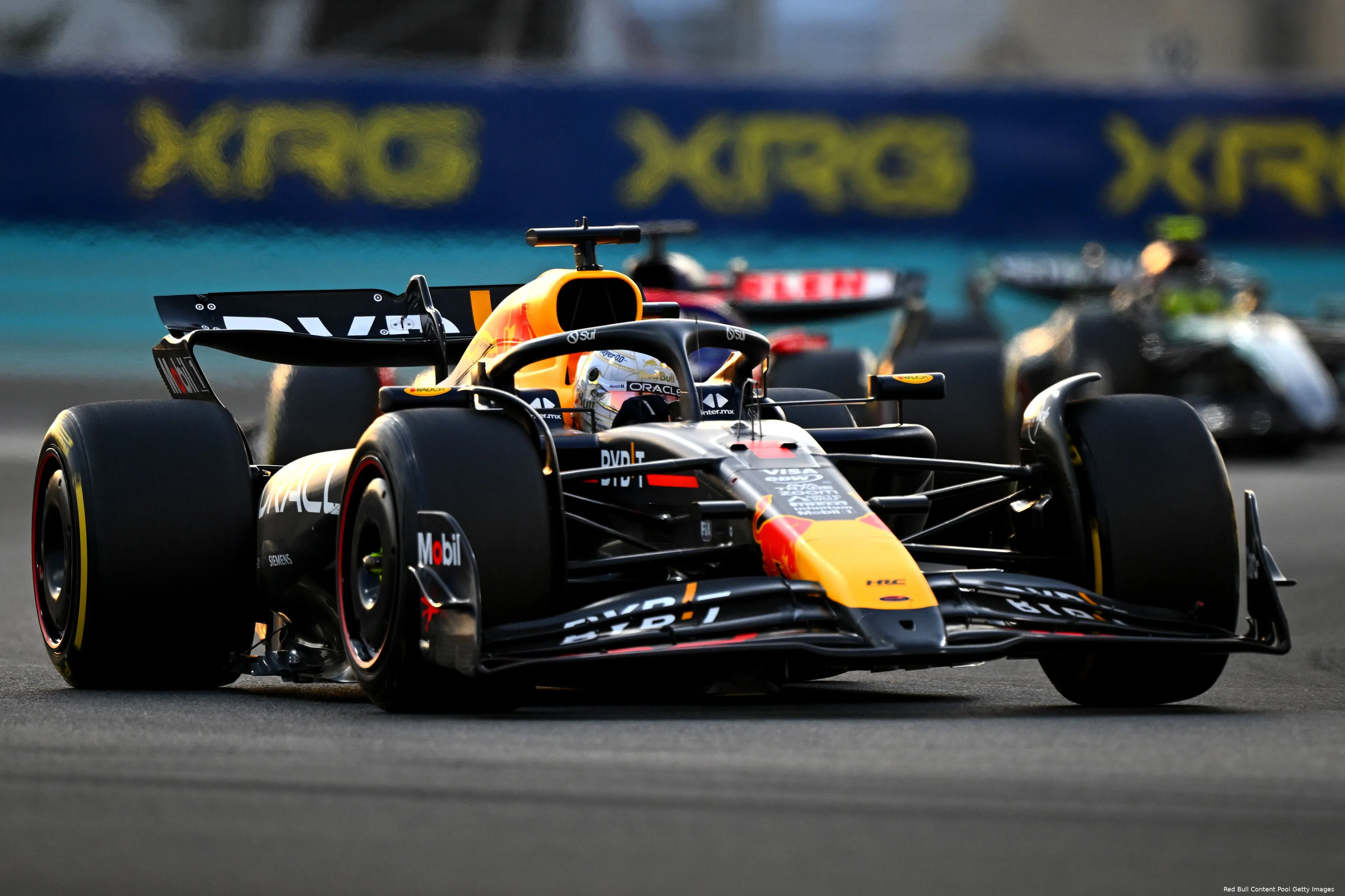 max verstappen rb20 red bull racing donker abu dhabi 2024 1124