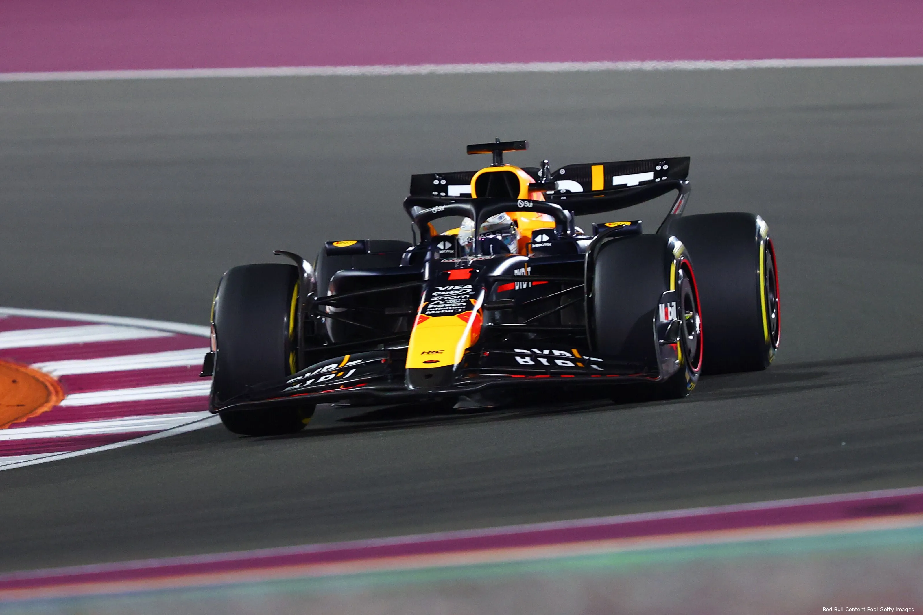 max verstappen red bull racing rb20 qatar 1912 113