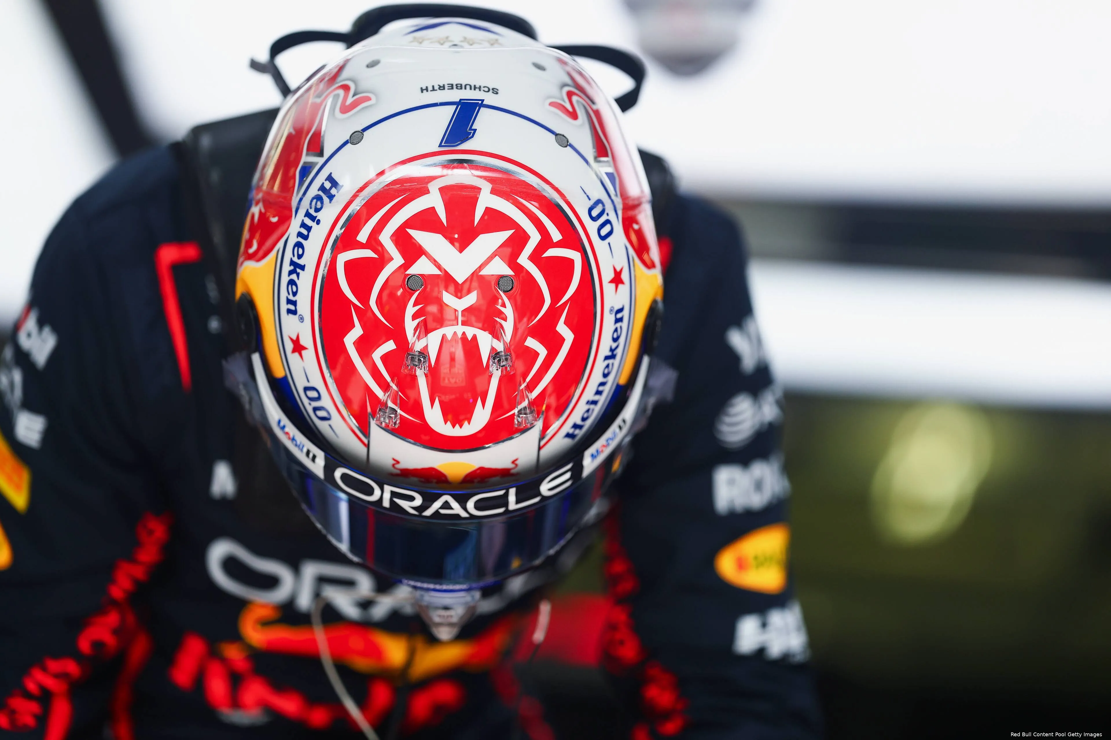 max verstappen zaterdag gp bahrein redbullracing 2025