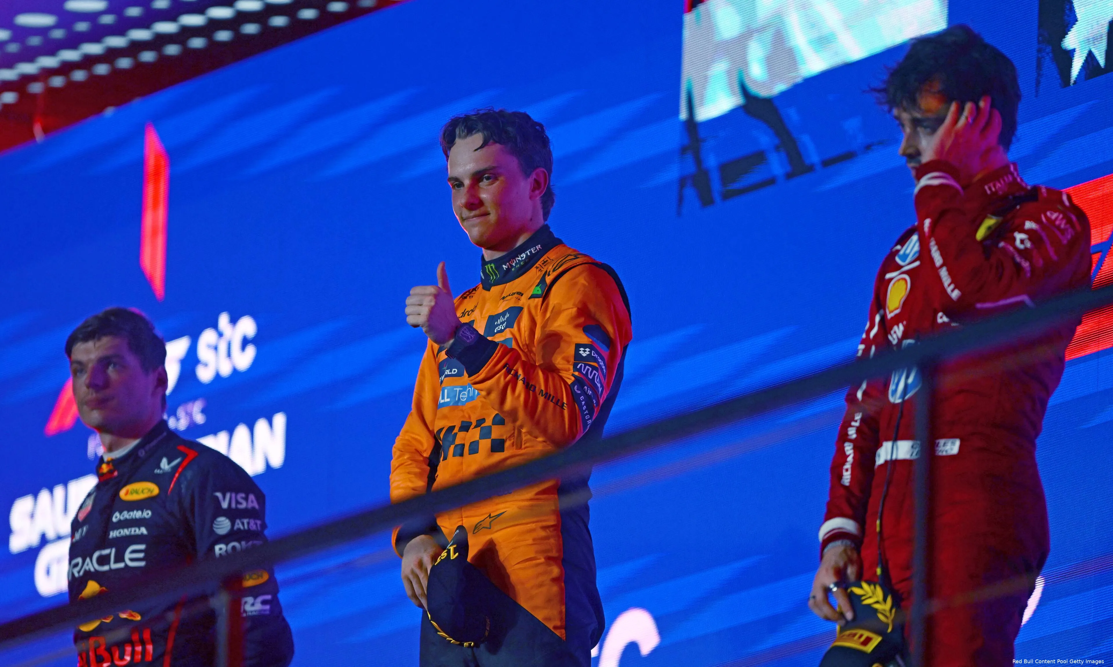 red bull racing max verstappen mclaren oscar piastri ferrari charles leclerc gp saoedi arabie 2025 zondag