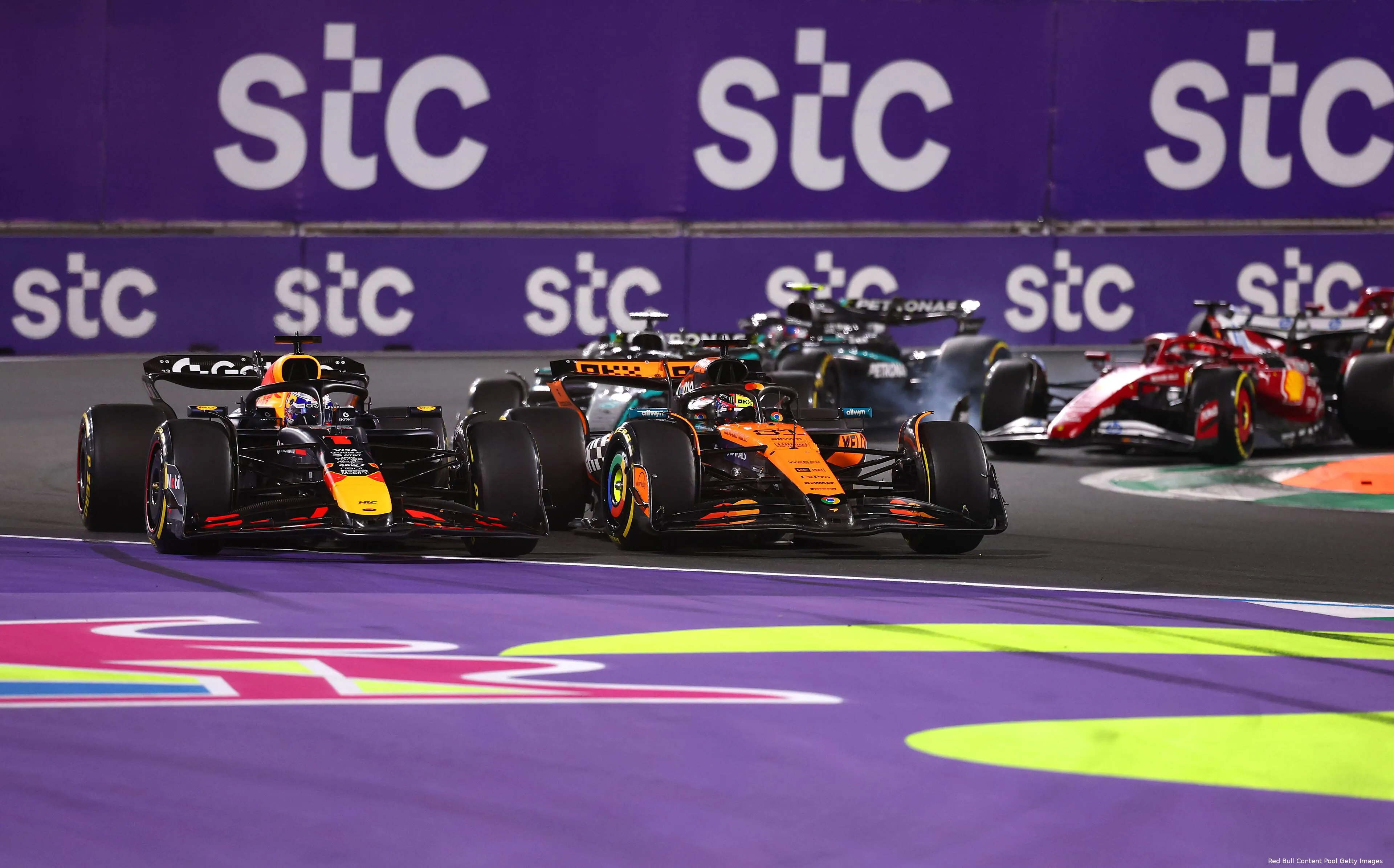 red bull racing max verstappen mclaren oscar piastri gp saoedi arabie 2025 zondag