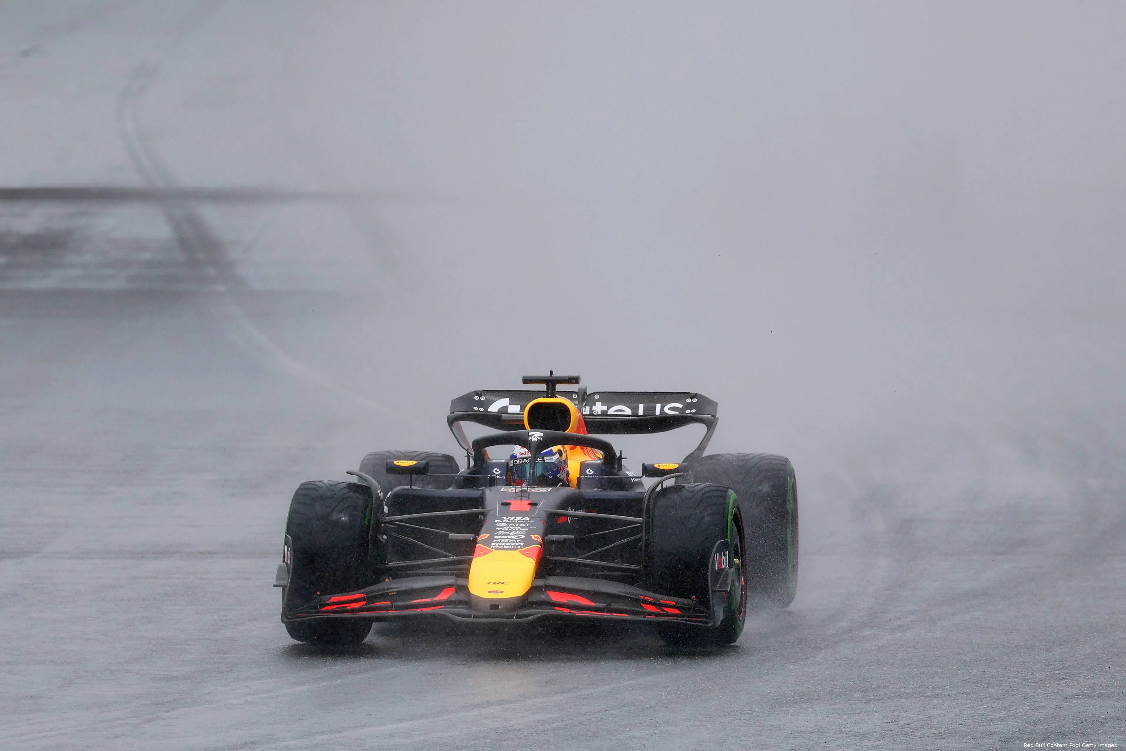 red bull racing max verstappen gp miami 2025 vrijdag regen 4