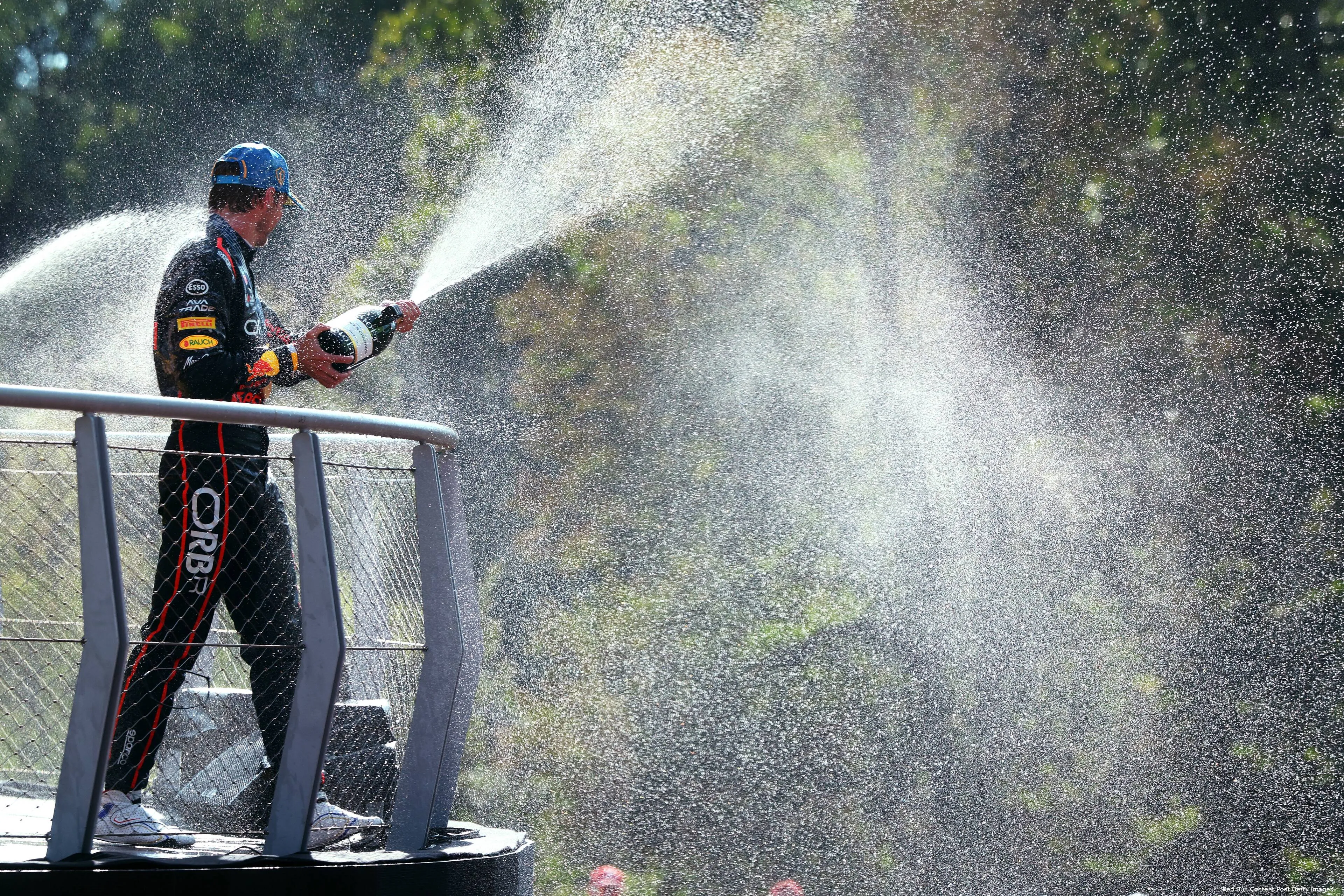 max-verstappen-red-bull-racing-gp-italie-2025-zondag-podium-monza-champagne-2