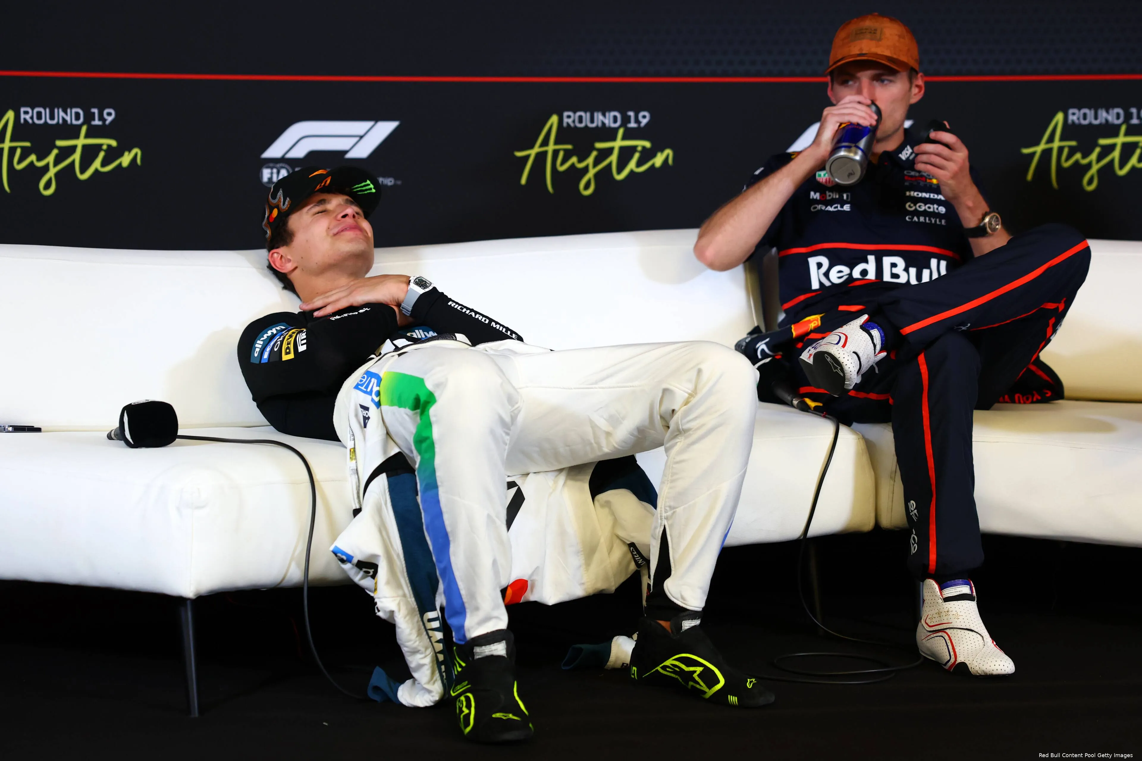 lando-norris-mclaren-max-verstappen-red-bull-racing-cota-zondag-2025