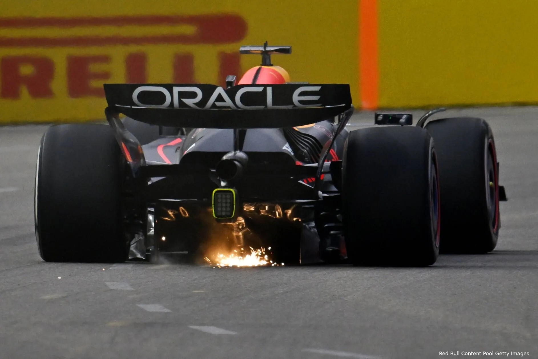 max-verstappen-red-bull-racing-vrijdag-singapore-2025