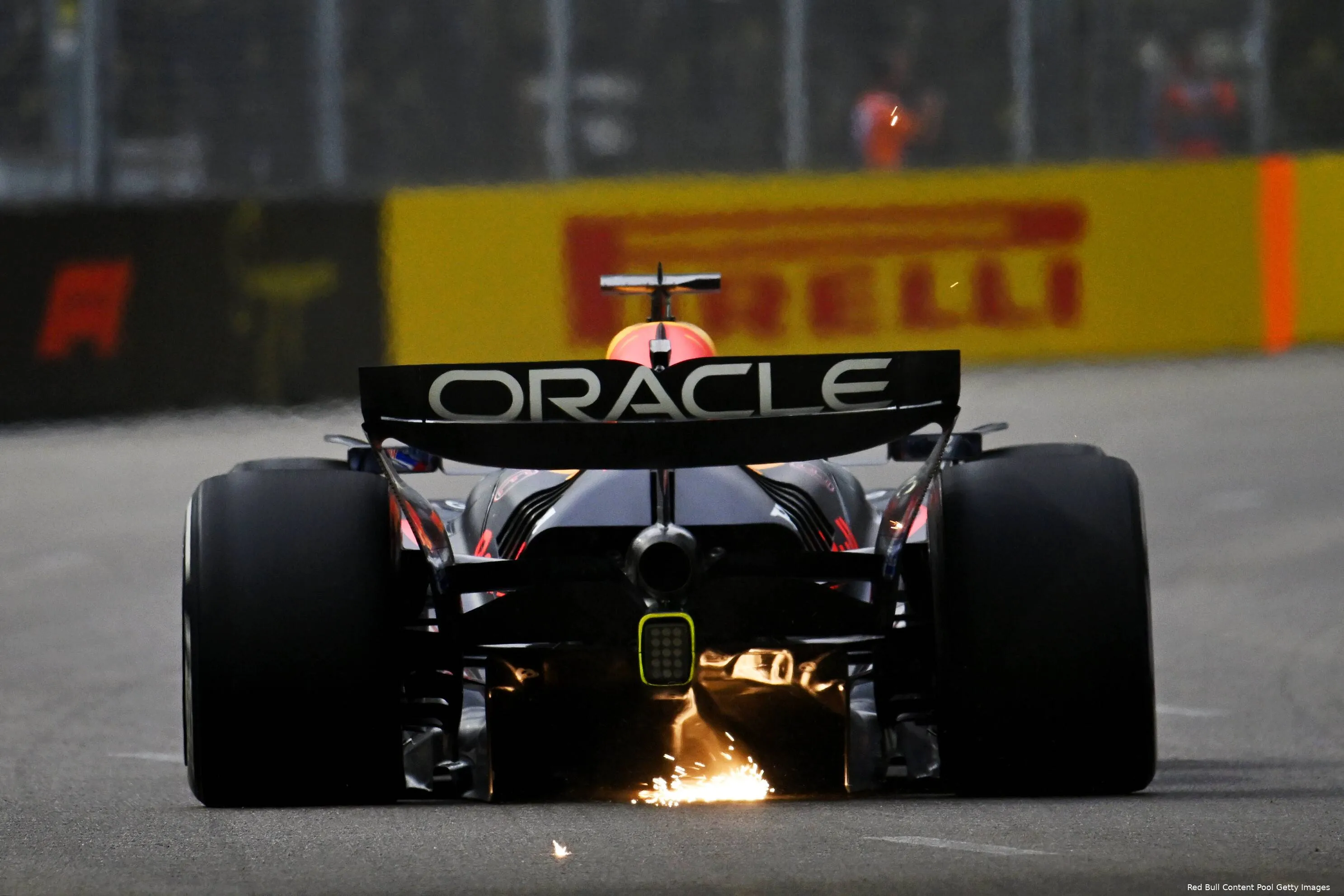 max-verstappen-red-bull-racing-vrijdag-singapore-2025