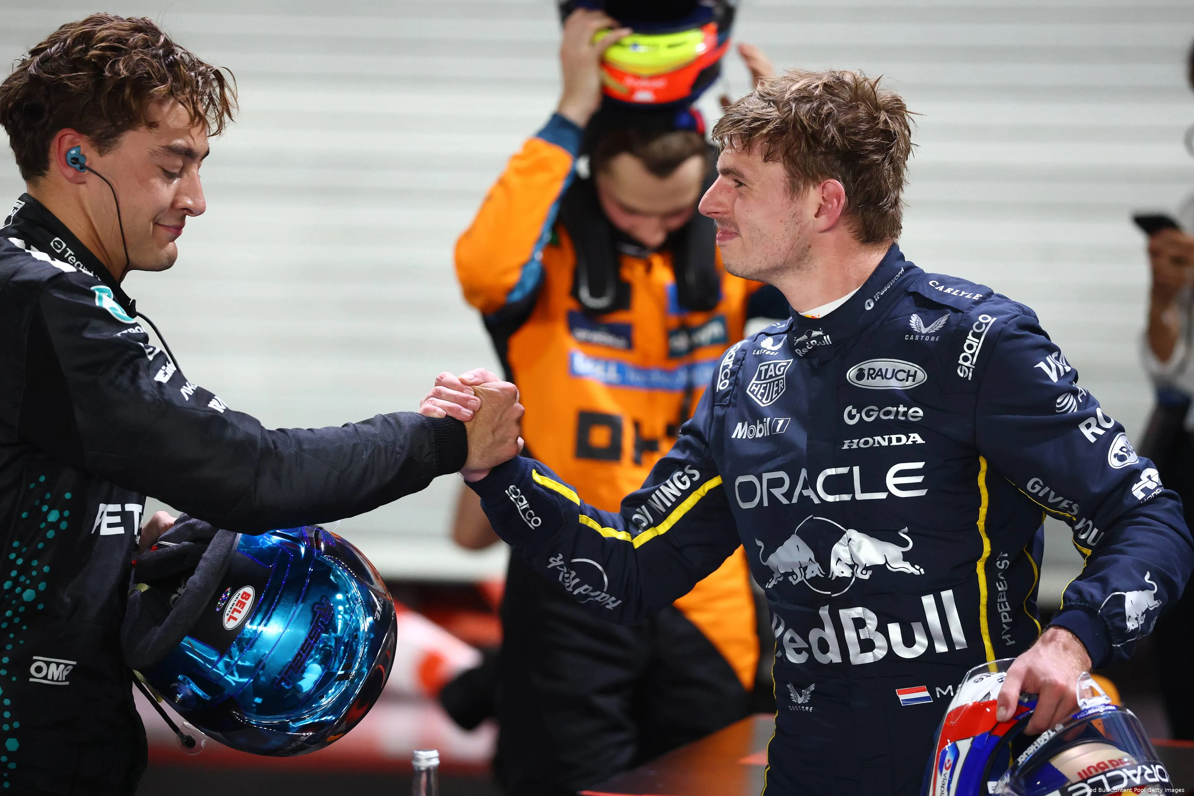 oscar-piastri-mclaren-george-russell-mercedes-max-verstappen-red-bull-racing-zaterdag-singapore-2025