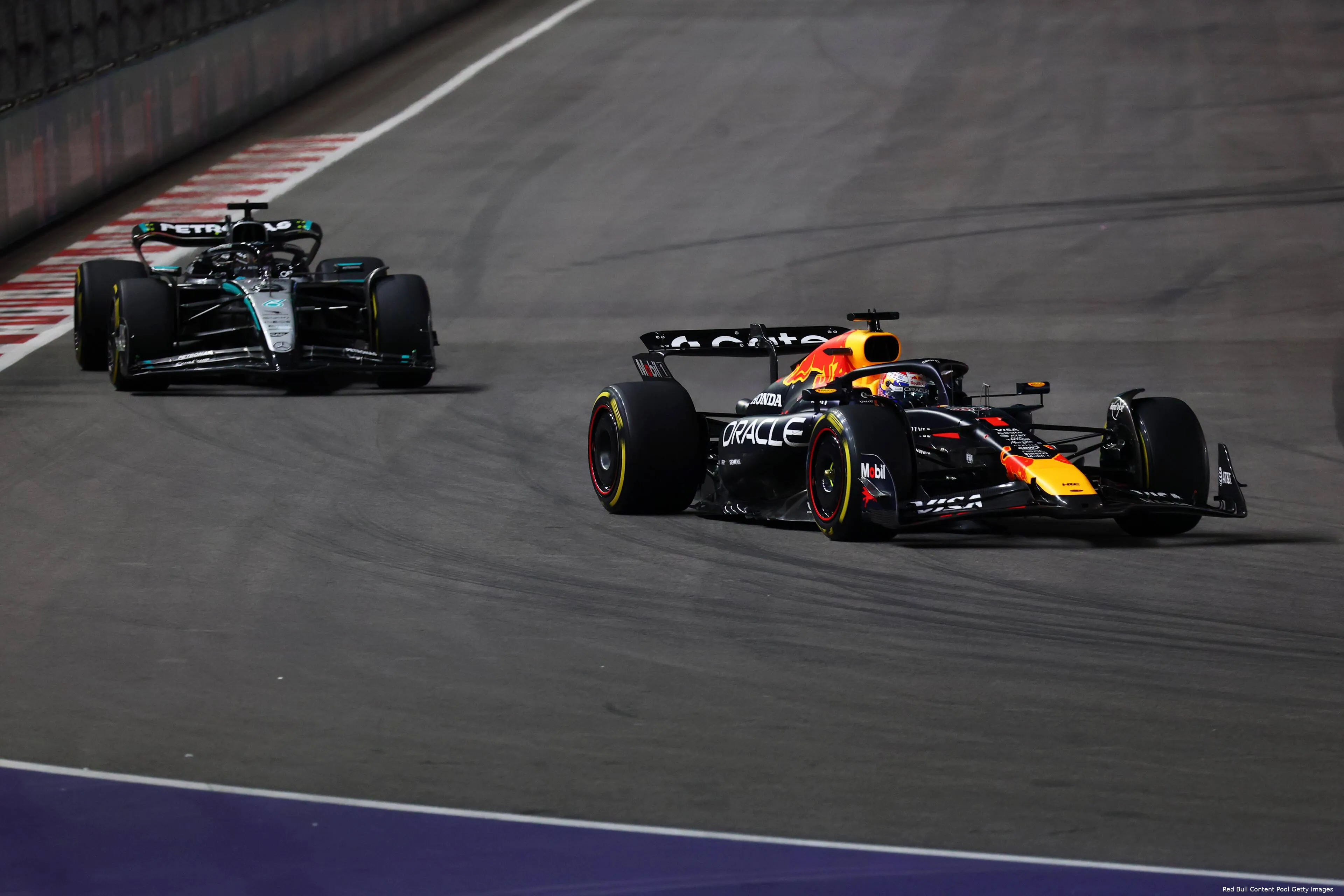 max-verstappen-red-bull-racing-gp-las-vegas-2025-zondag-george-russell-mercedes
