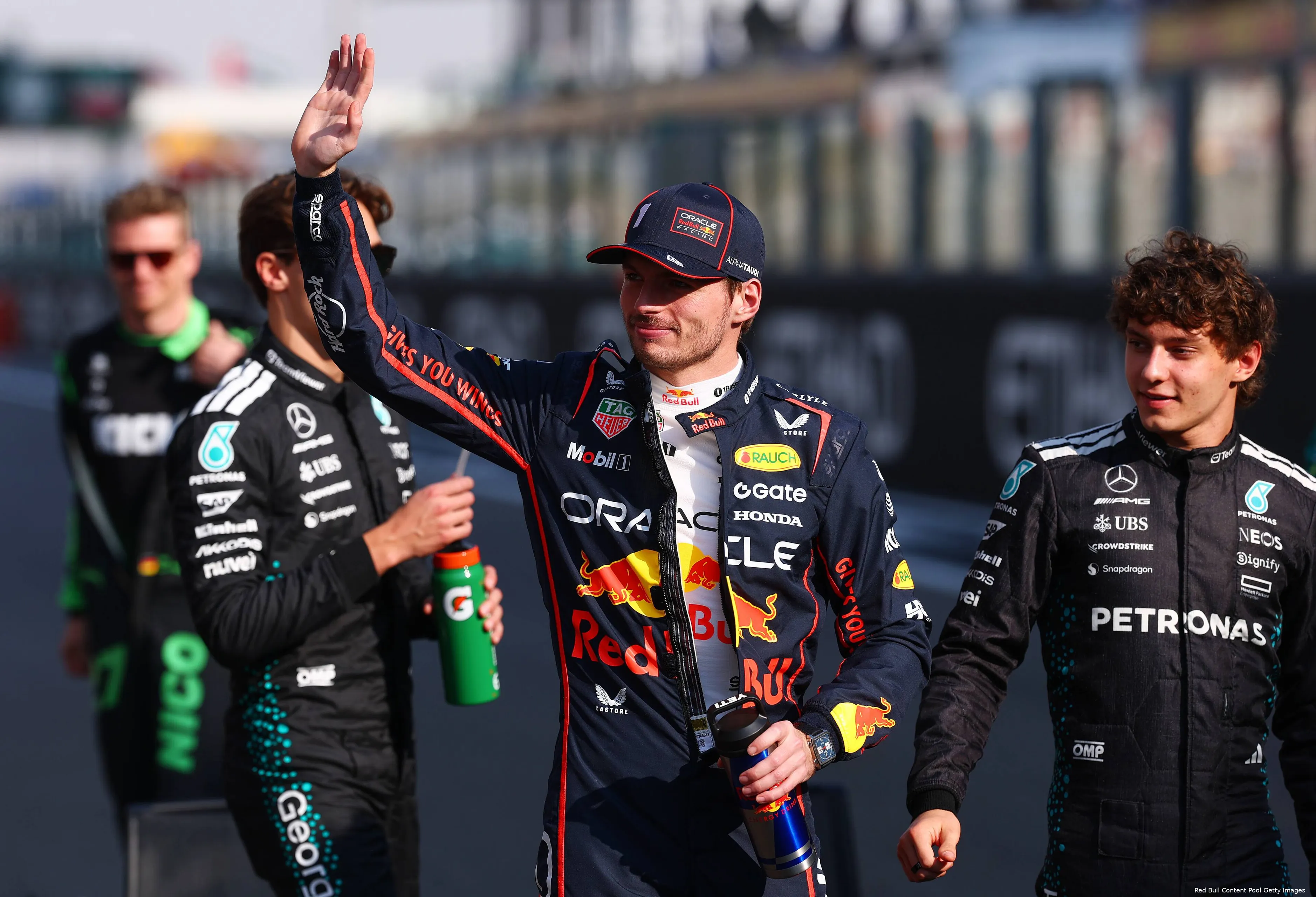 max-verstappen-mercedes-andrea-kimi-antonelli-george-russell-red-bull-racing-gp-abu-dhabi-2025-zondag