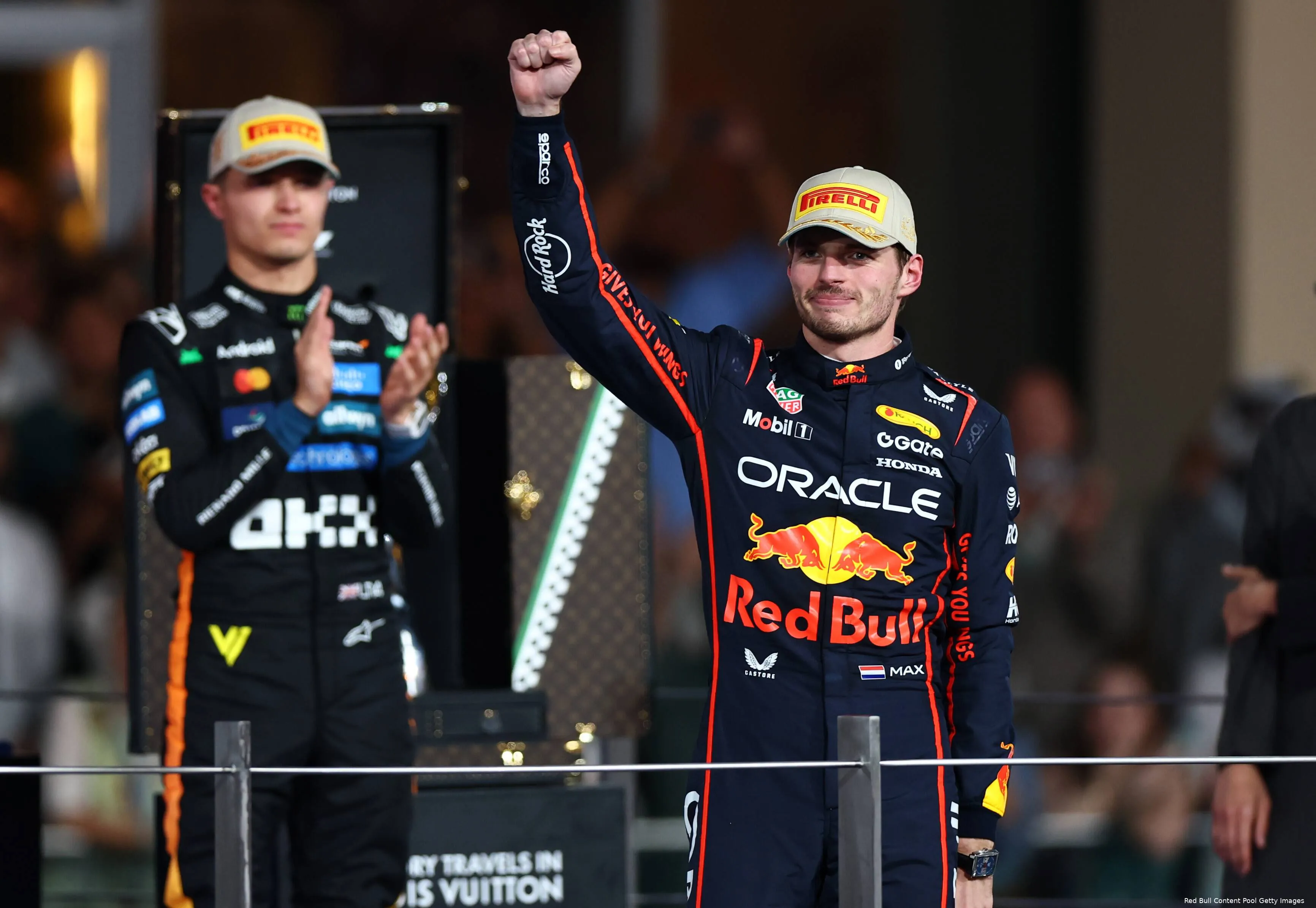 max-verstappen-red-bull-racing-gp-abu-dhabi-2025-zondag-mclaren-lando-norris