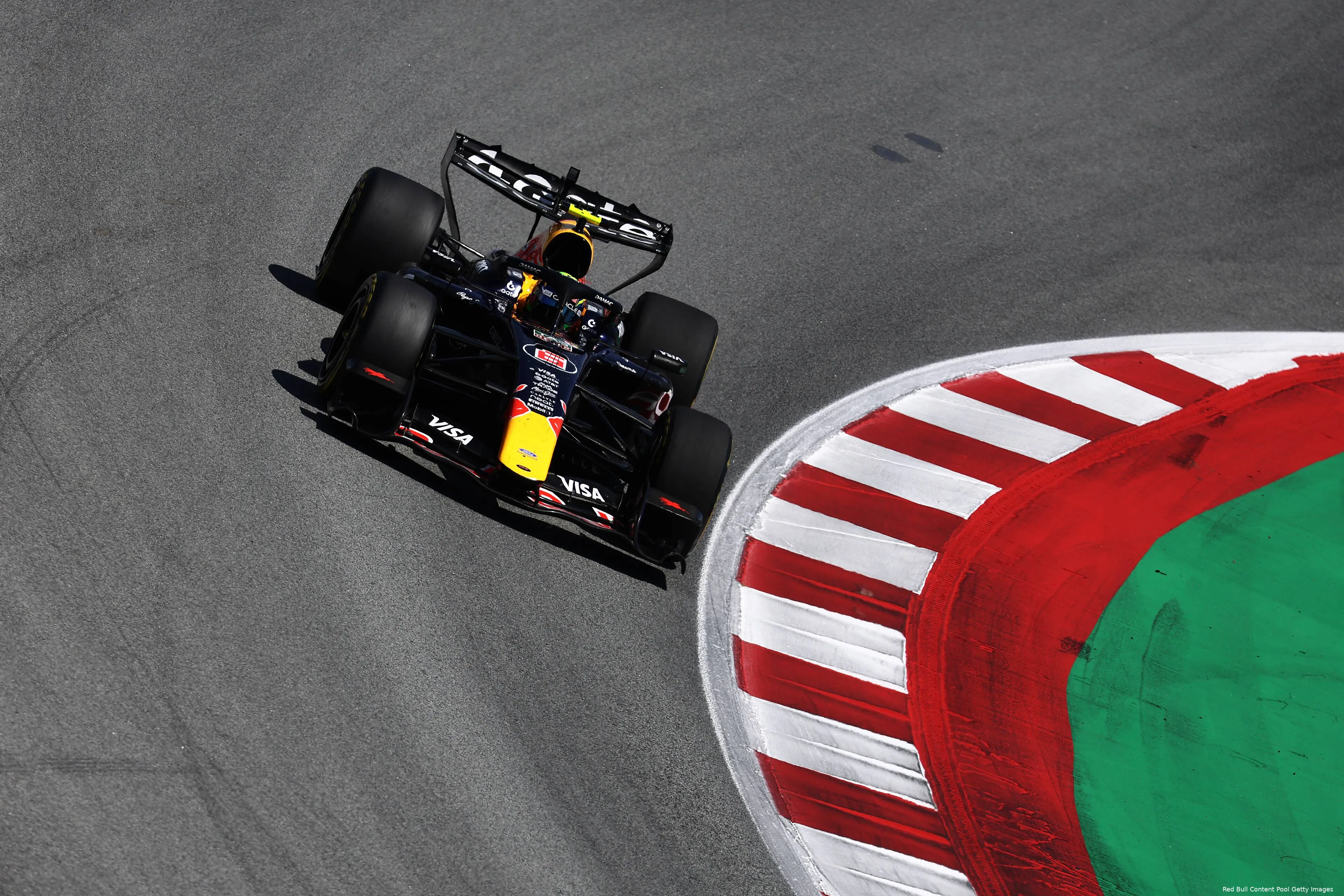 isack-hadjar-red-bull-racing-gp-barcelona-catalonië-2026-zondag-4