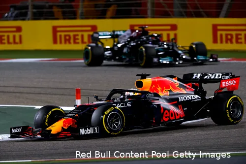2021 was het eerste jaar waarin Red Bull met een completer pakket de strijd aanging met Mercedes. (Foto: Red Bull Content Pool/Getty Images)