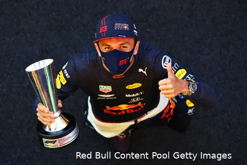 De verlossing: Alexander Albon wist in Mugello eindelijk zijn eerste podiumplaats te pakken voor Red Bull Racing in 2020.