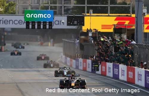 <i>De Grand Prix van Azerbeidzjan leverde in 2021 een verrassend podium op.&nbsp;</i>