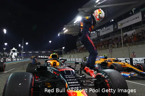 Verstappen op pole in Abu Dhabi (Foto: Red Bull Content Pool / Getty Images)