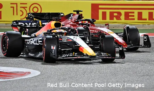 <i>Max Verstappen en Charles Leclerc herleefden hun kartdagen tijdens de Grand Prix van Bahrein.</i>