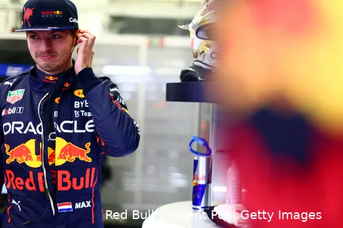 Max Verstappen moest te voet terug naar de Red Bull Racing-garage na een ongelukkige uitvalbeurt in Melbourne. (Foto: Red Bull Content Pool/Getty Images)