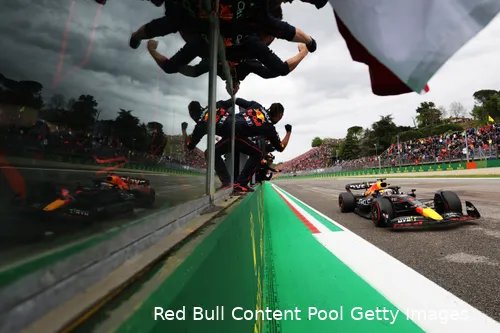<i>Het eerste sprintraceweekend verliep uitstekend voor Max Verstappen en Red Bull Racing. (Foto: Red Bull Content Pool)</i>