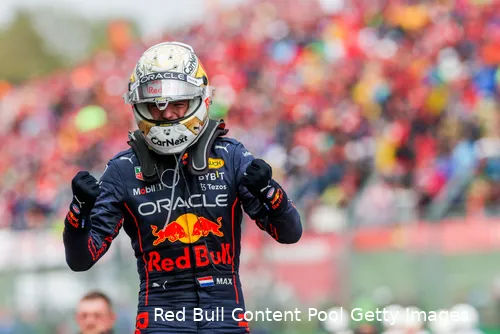 verstappen wint imola 2022 juicht