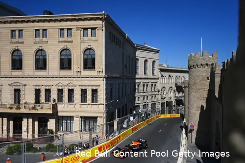 Pérez op
het Baku City Circuit van Azerbeidzjan 2022 (Foto: Red Bull Content Pool /
Getty Images)