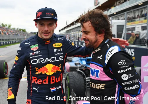 <i>In Canada mocht Fernando Alonso naast Max Verstappen starten.&nbsp;</i>