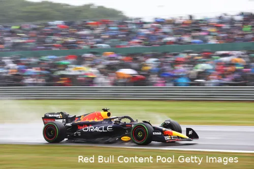 Max
Verstappen tijdens de kwalificatie voor de Grand Prix van Groot-Brittannië 2022
(Foto: Red Bull Content Pool / Getty Images)