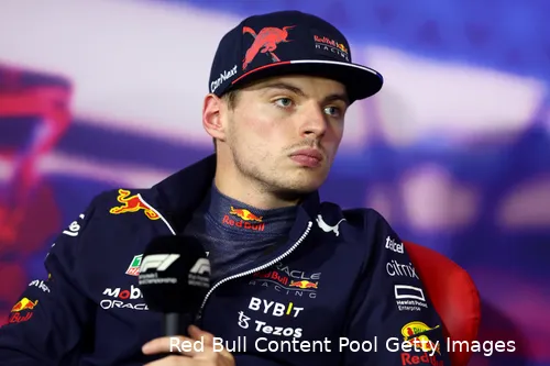 Na schade aan de vloer was P7 het hoogst haalbare voor Verstappen in Groot-Brittannië