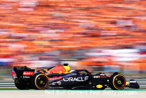 <i>Verstappen mag in dit sprintweekend rekenen op veel steun uit Nederland.</i>