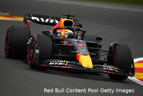 <i>Max Verstappen kende een goede vrijdag, maar zondag zal hij aan een inhaalrace moeten beginnen. (Foto: Red Bull Content Pool)</i>