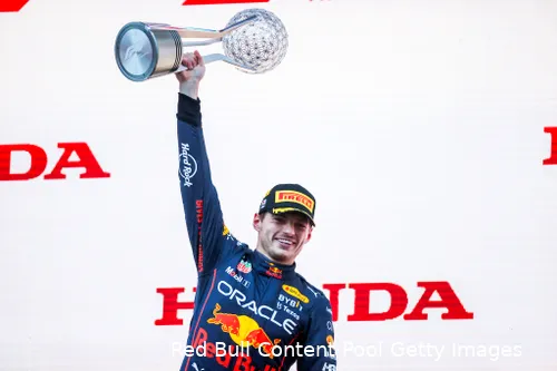 <i>Verstappen grijpt de wereldtitel in 2022 in Japan.</i>