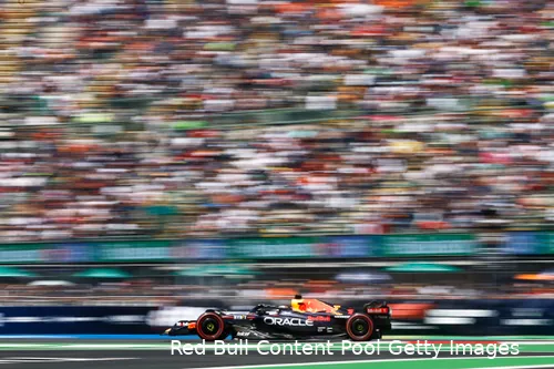 Max
Verstappen tijdens de kwalificatie voor de Grand Prix van Mexico, Autódromo
Hermanos Rodríguez, 2022 (Foto: Red Bull Content Pool / Getty Images)