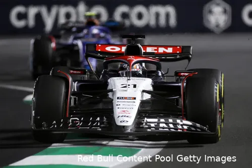 De Vries bleef Logan Sargeant voor tijdens de Grand Prix van Saoedi-Arabië 2023.