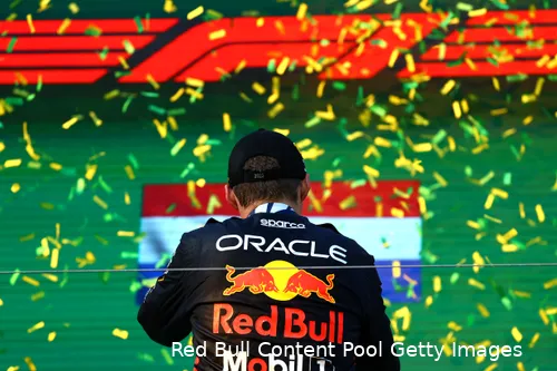 Verstappen heeft al eens mogen zegevieren in Australië.