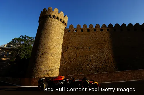 De Grand Prix van Azerbeidzjan is een van de weinige races die Verstappen voor de zomer niet gewonnen heeft. (Foto: Red Bull Content Pool/Getty Images)