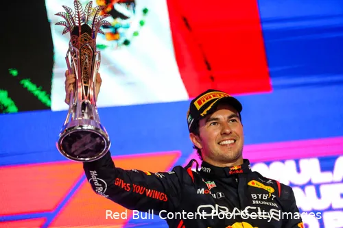 Pérez zal dankzij zijn overwinning van 2023 waarschijnlijk vol goede moed naar Saoedi-Arabië afreizen. (Foto: Red Bull Content Pool/Getty Images)