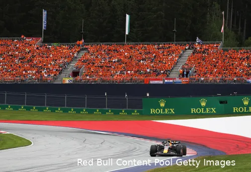 <i>De Red Bull Ring is een van de vele circuits die voornamelijk door Verstappen-fans bezocht wordt.</i>