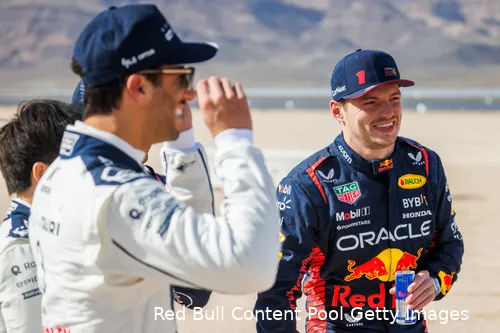 daniel ricciardo max verstappen woestijn