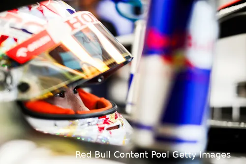 <i>Yuki Tsunoda sloot het seizoen ijzersterk af.</i>