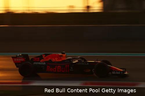 Verstappens eerste run in Q2 ging niet goed, maar zijn tweede was uitstekend. (Foto: Red Bull Content Pool/Getty Images)