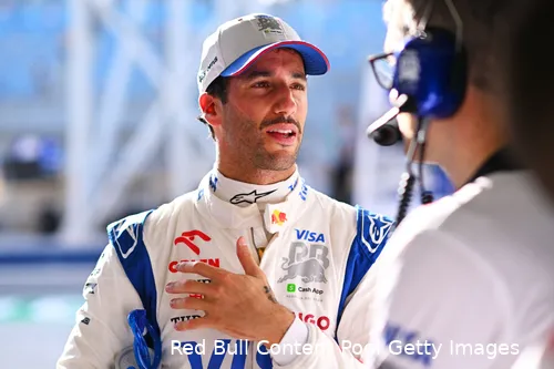 Er wordt gezegd dat Horner Ricciardo heel, heel graag weer naast Verstappen wil hebben. Maar gaat dat dit jaar al gebeuren? (Foto: Red Bull Content Pool/Getty Images)